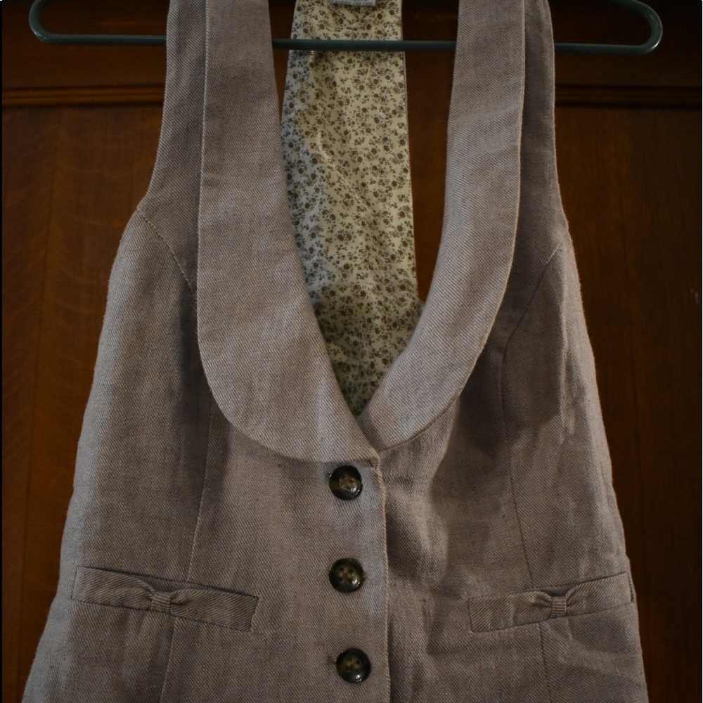 L Charlotte Russe Vest